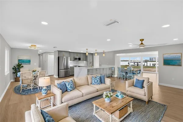 $1,100,000 | 1424 Lemon Bay Drive, Englewood, FL 34223