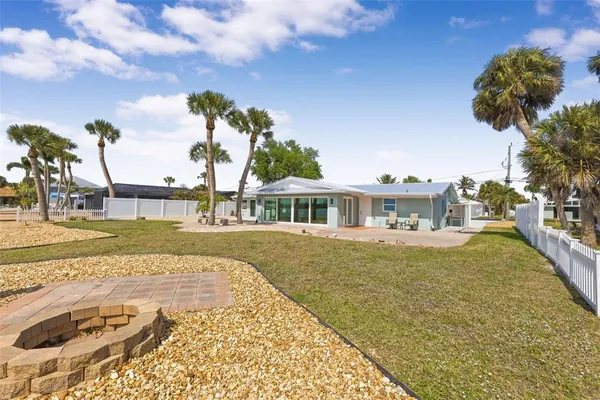 $1,100,000 | 1424 Lemon Bay Drive, Englewood, FL 34223