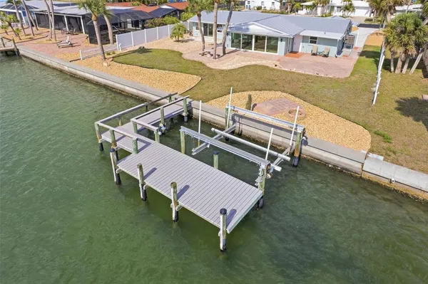 $1,100,000 | 1424 Lemon Bay Drive, Englewood, FL 34223