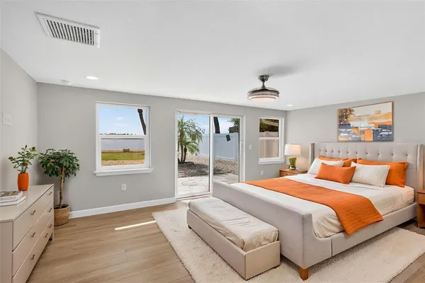 $1,100,000 | 1424 Lemon Bay Drive, Englewood, FL 34223