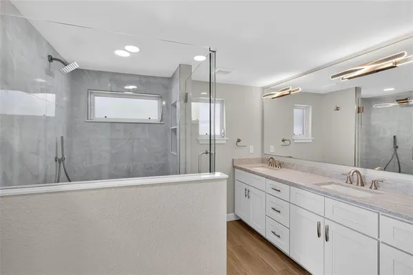 $1,100,000 | 1424 Lemon Bay Drive, Englewood, FL 34223