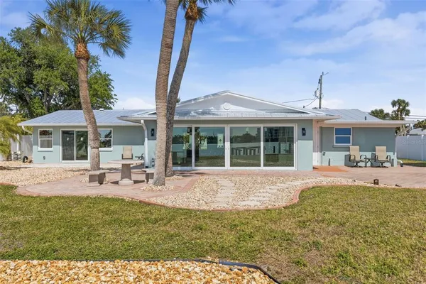 $1,100,000 | 1424 Lemon Bay Drive, Englewood, FL 34223