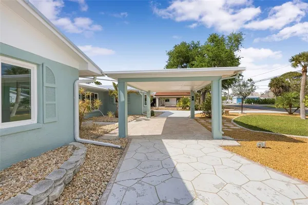 $1,100,000 | 1424 Lemon Bay Drive, Englewood, FL 34223