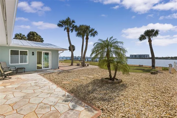 $1,100,000 | 1424 Lemon Bay Drive, Englewood, FL 34223