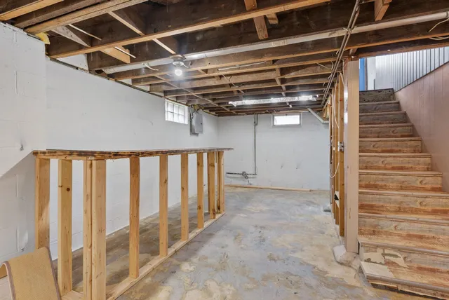 $225,000 | 1208 Jones Street, Leclaire, IA 52753