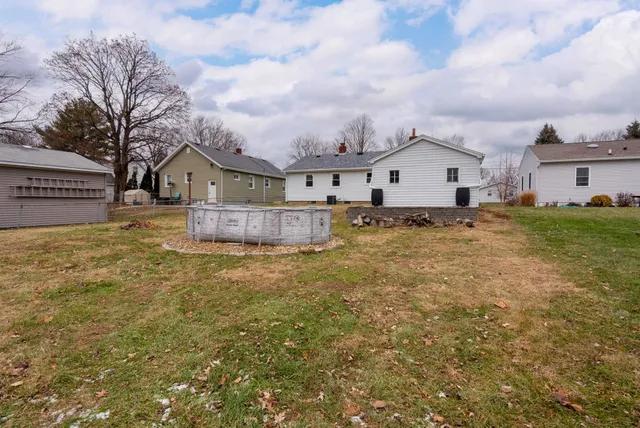 $225,000 | 1208 Jones Street, Leclaire, IA 52753