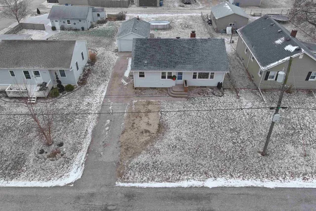 $225,000 | 1208 Jones Street, Leclaire, IA 52753