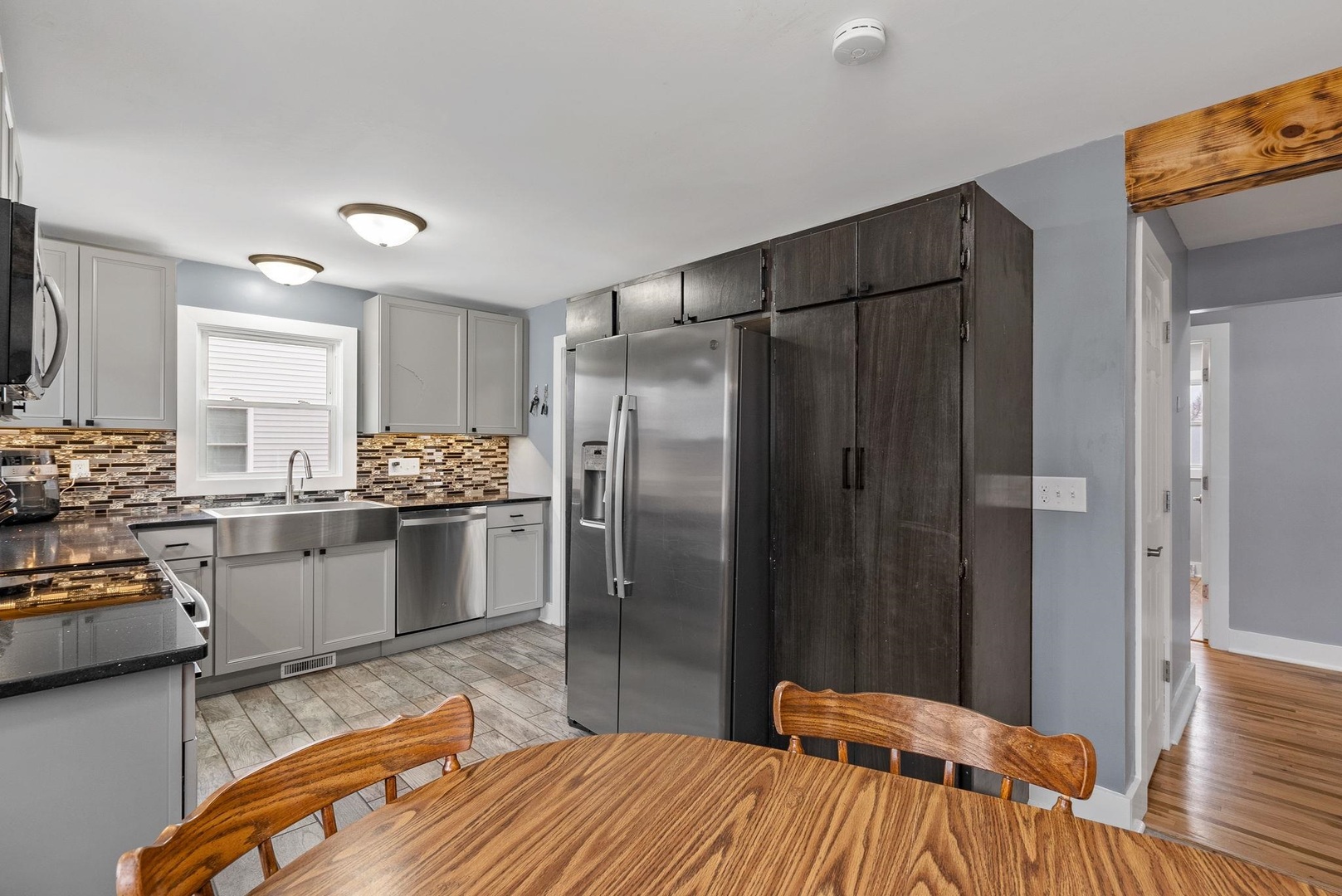 1208 Jones Street Le Claire, IA 52753 - Photo 6 of 32