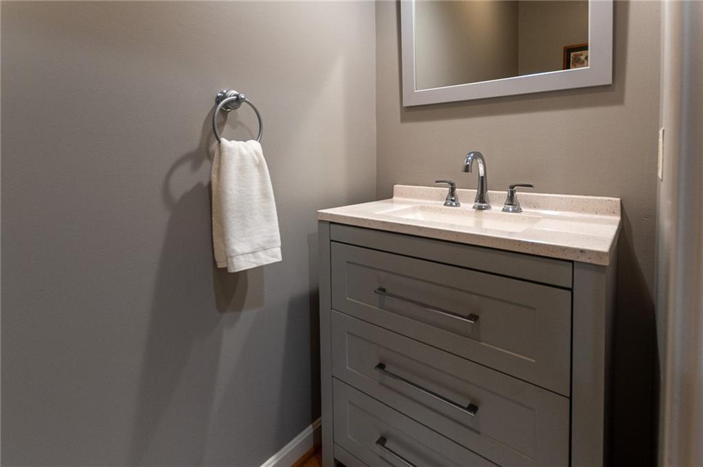 925 North Keel Ridge Road Hermitage, PA 16148 - Photo 12 of 47 HALF BATH