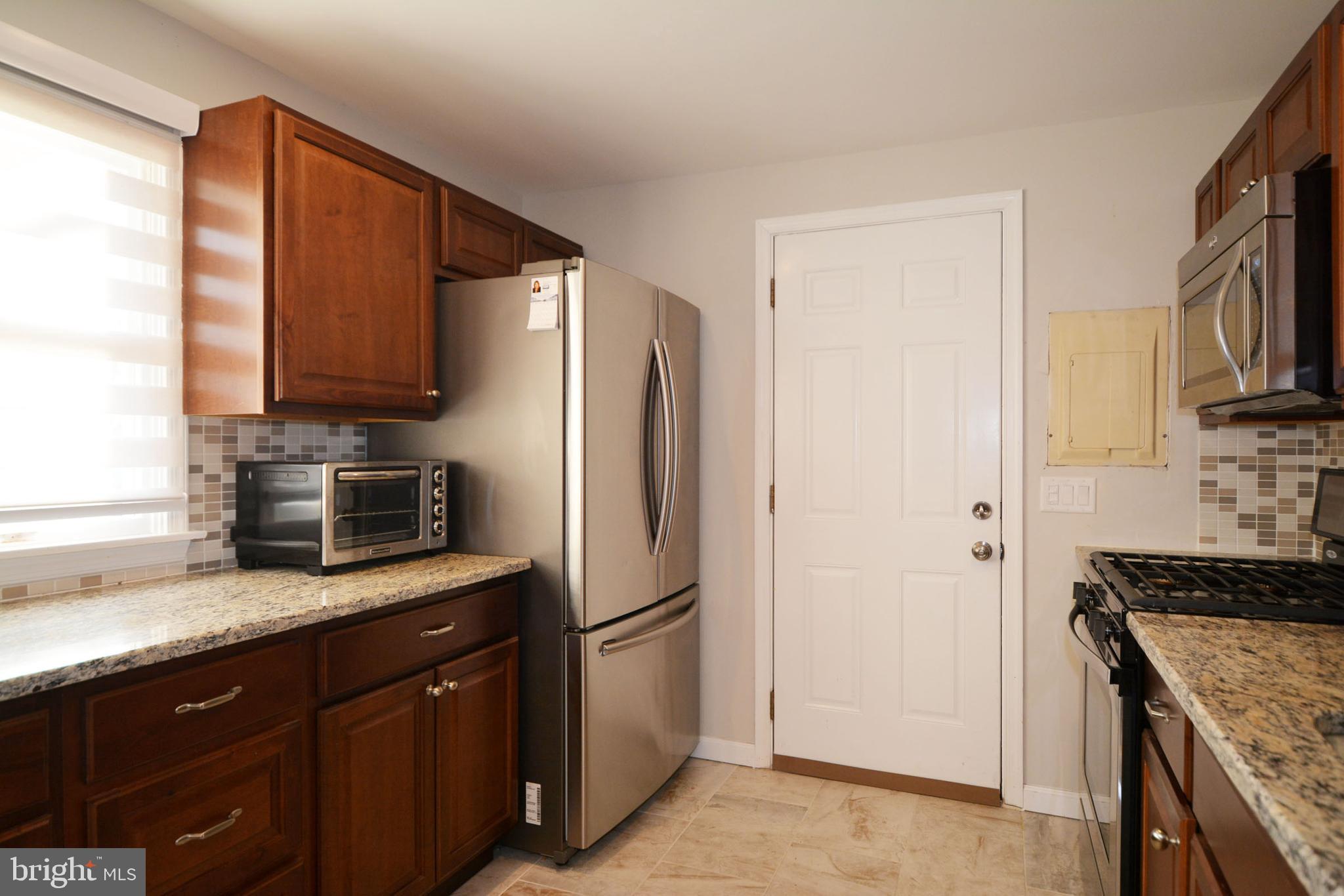 628 Rutland Road Morrisville, PA 19067 - Photo 4 of 15 Gallery Image 4