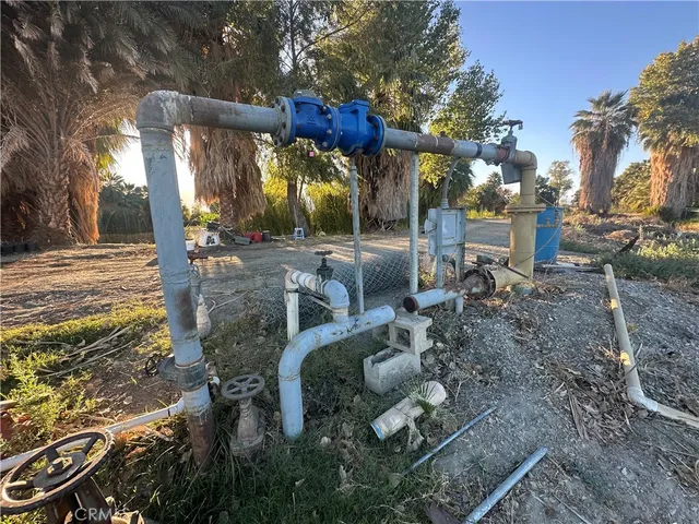 a view of outdoor space yard deck patio and outdoor seating
