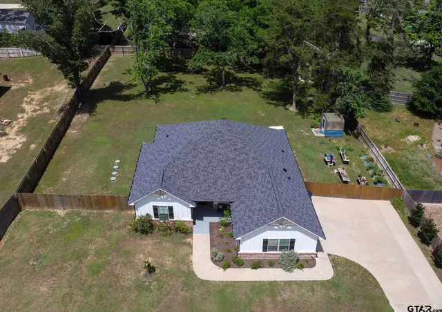 $365,000 | 15807 Avery Lane, Lindale, TX 75771
