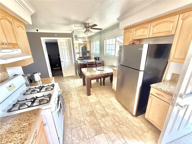 $699,999 | 732 James Place, Pomona, CA 91767