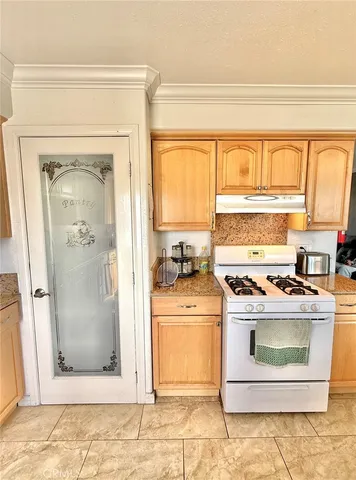 $699,999 | 732 James Place, Pomona, CA 91767