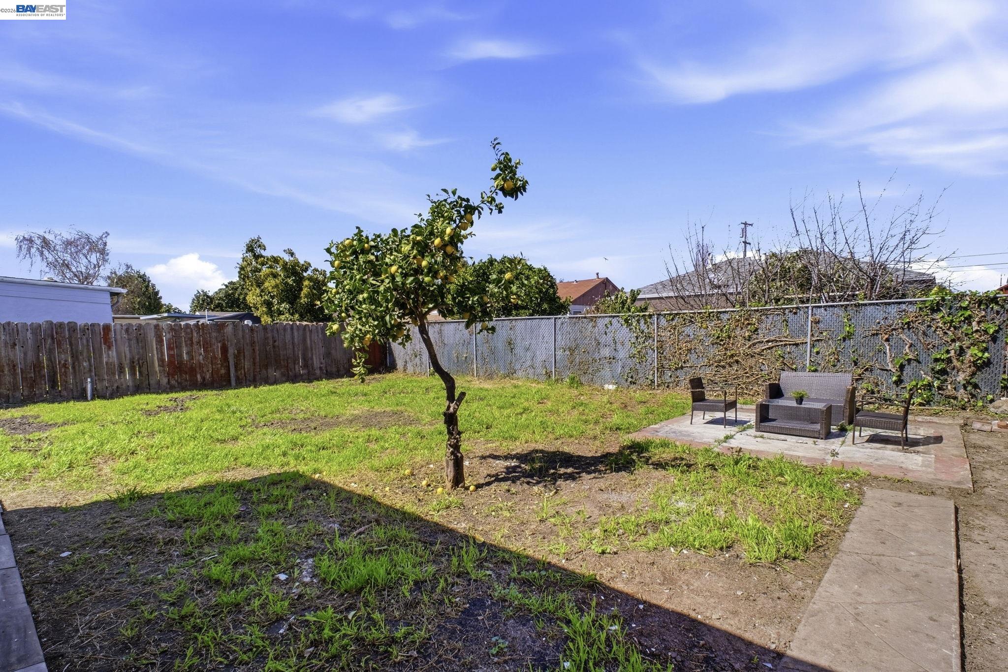 937 Neil Way Hayward, CA 94545 - Photo 37 of 37 a view of a backyard with sitting area