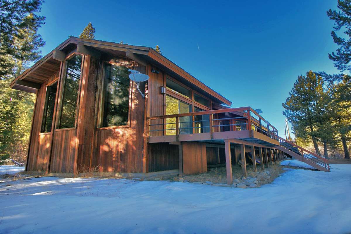 7800 River Road Truckee, CA 96161 - Photo 2 of 14 Gallery Image 2