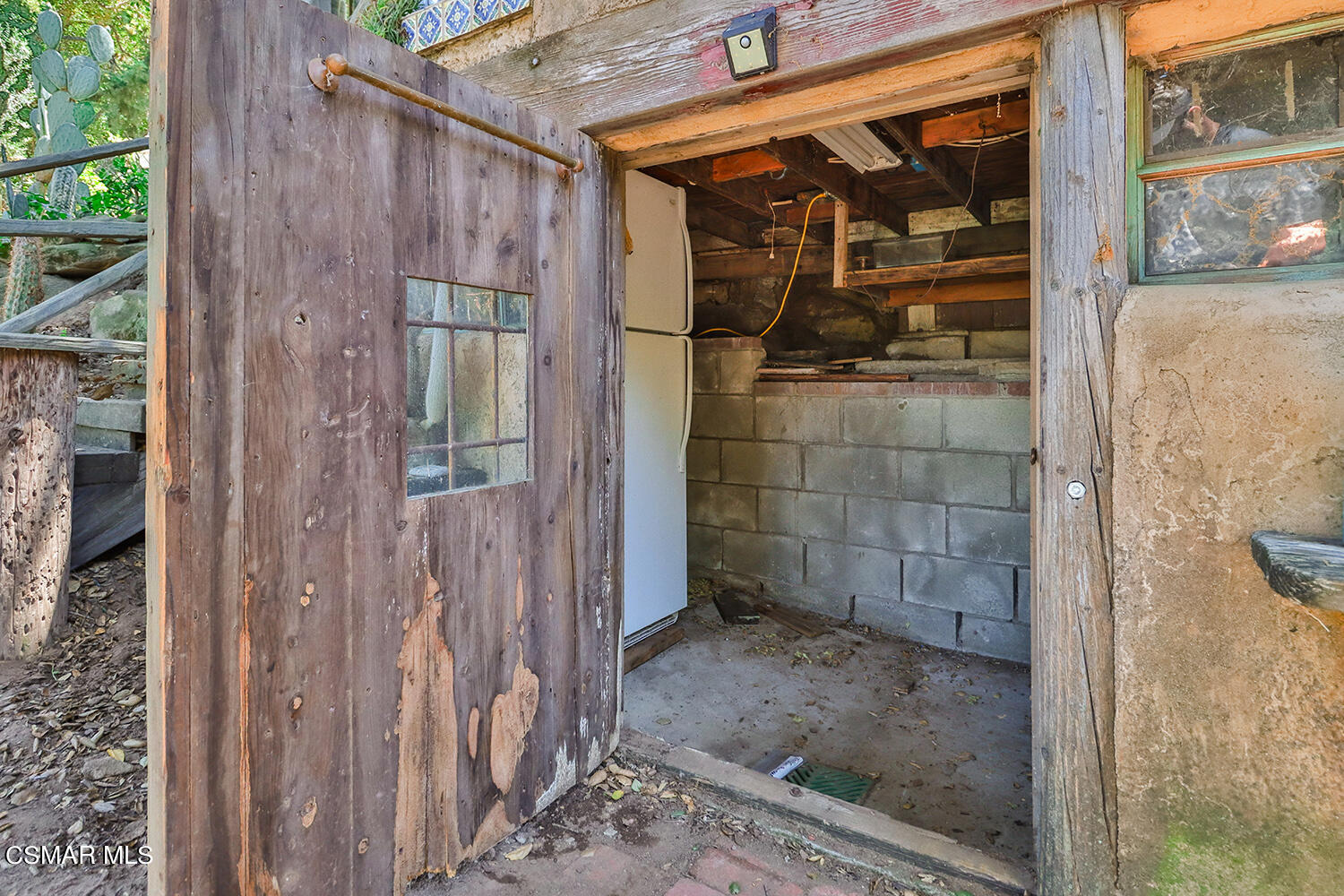 6456 Clear Springs Road Simi Valley, CA 93063 - Photo 41 of 56 a bathroom with a shower