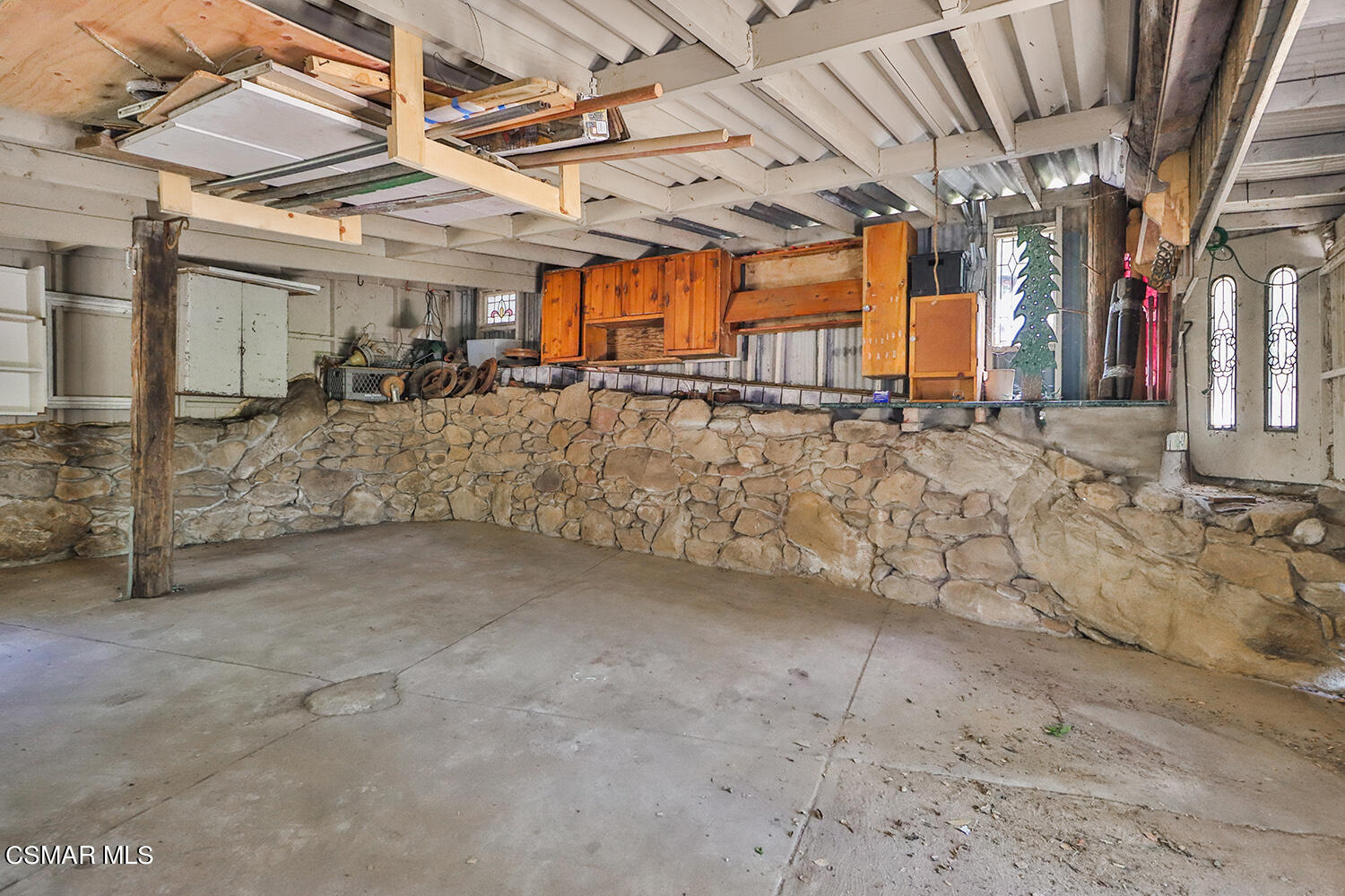 6456 Clear Springs Road Simi Valley, CA 93063 - Photo 55 of 56 hGarage2