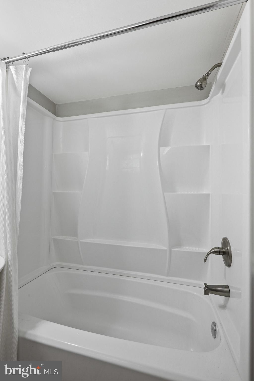 1629 Stonewood Road Baltimore, MD 21239 - Photo 27 of 34 Gallery Image 27