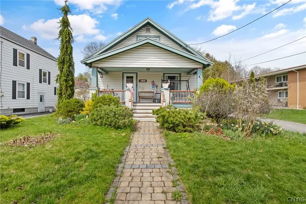 $270,000 | 140 Jamesville Road, De Witt, NY 13214