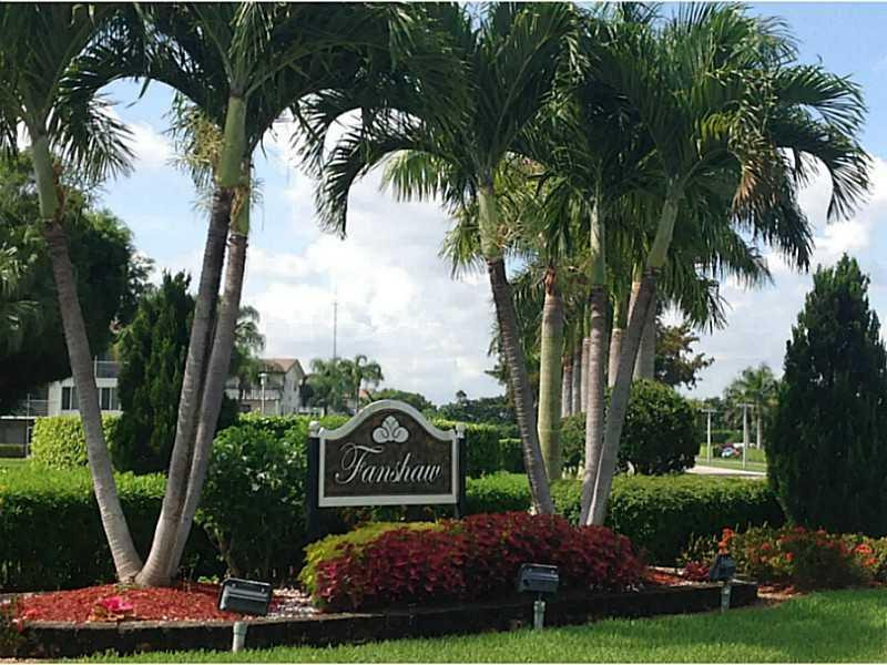514 Fanshaw M, Unit 514 Boca Raton, FL 33434 - Photo 1 of 35 Exterior Front