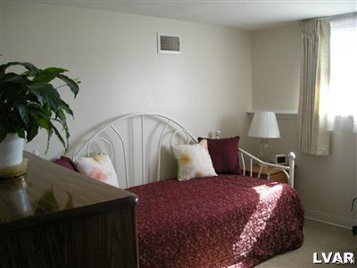 1144 Ralston Road Bethlehem, PA 18018 - Photo 13 of 16 Gallery Image 13