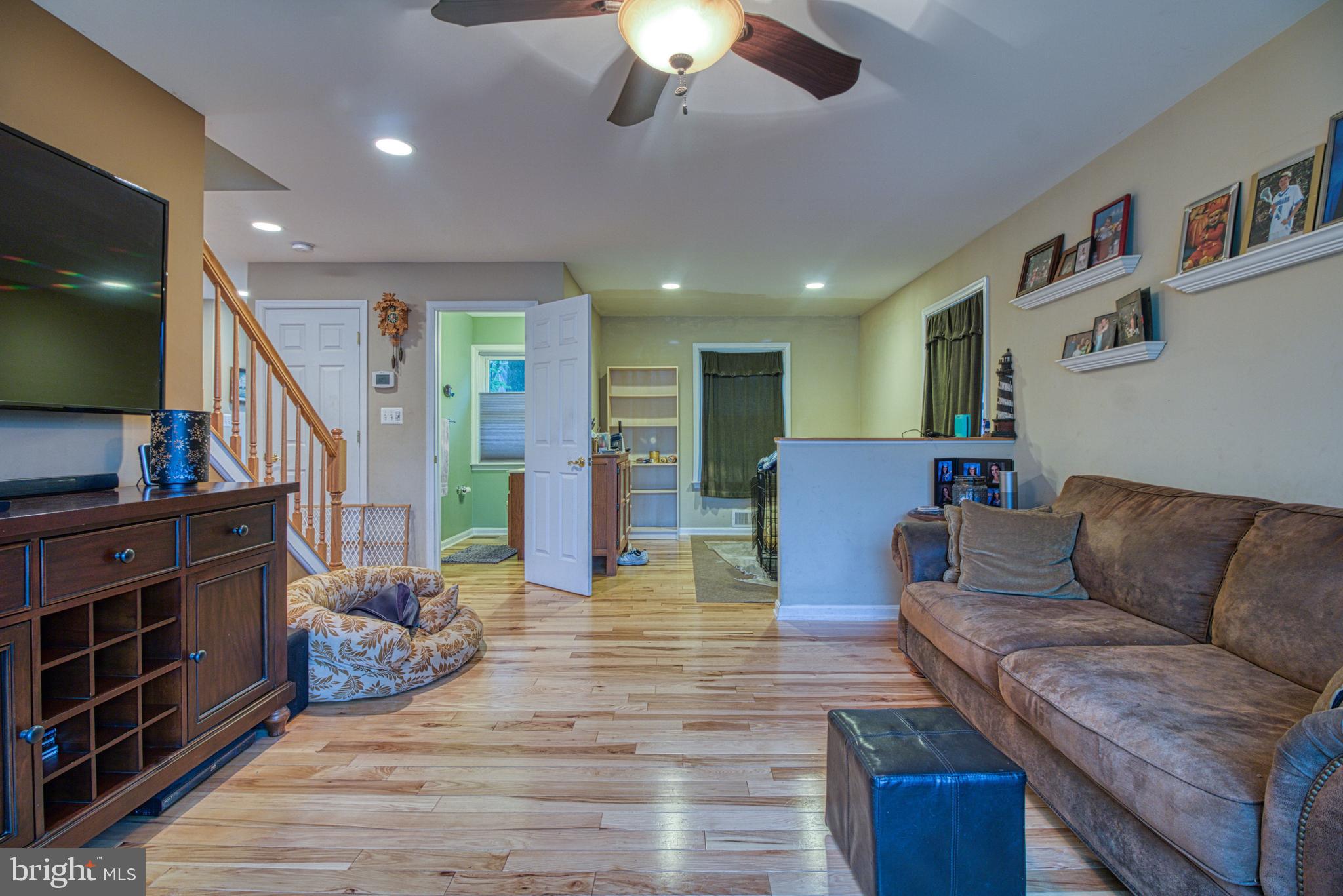 8380 Country Life Road Pasadena, MD 21122 - Photo 9 of 62