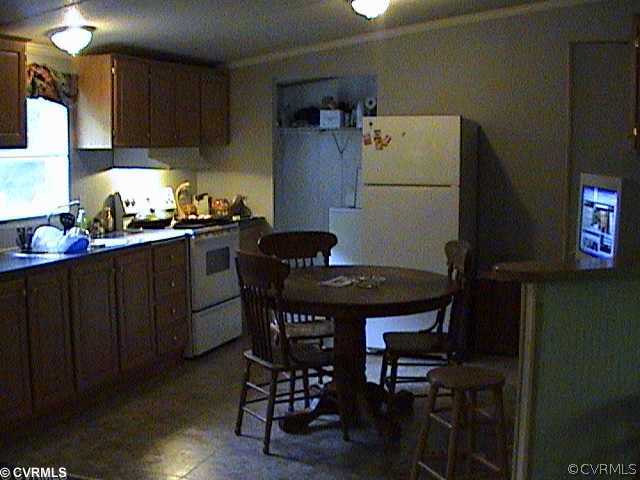 16435 Pleasant Mill Road Montpelier, VA 23192 - Photo 3 of 12 Kitchen