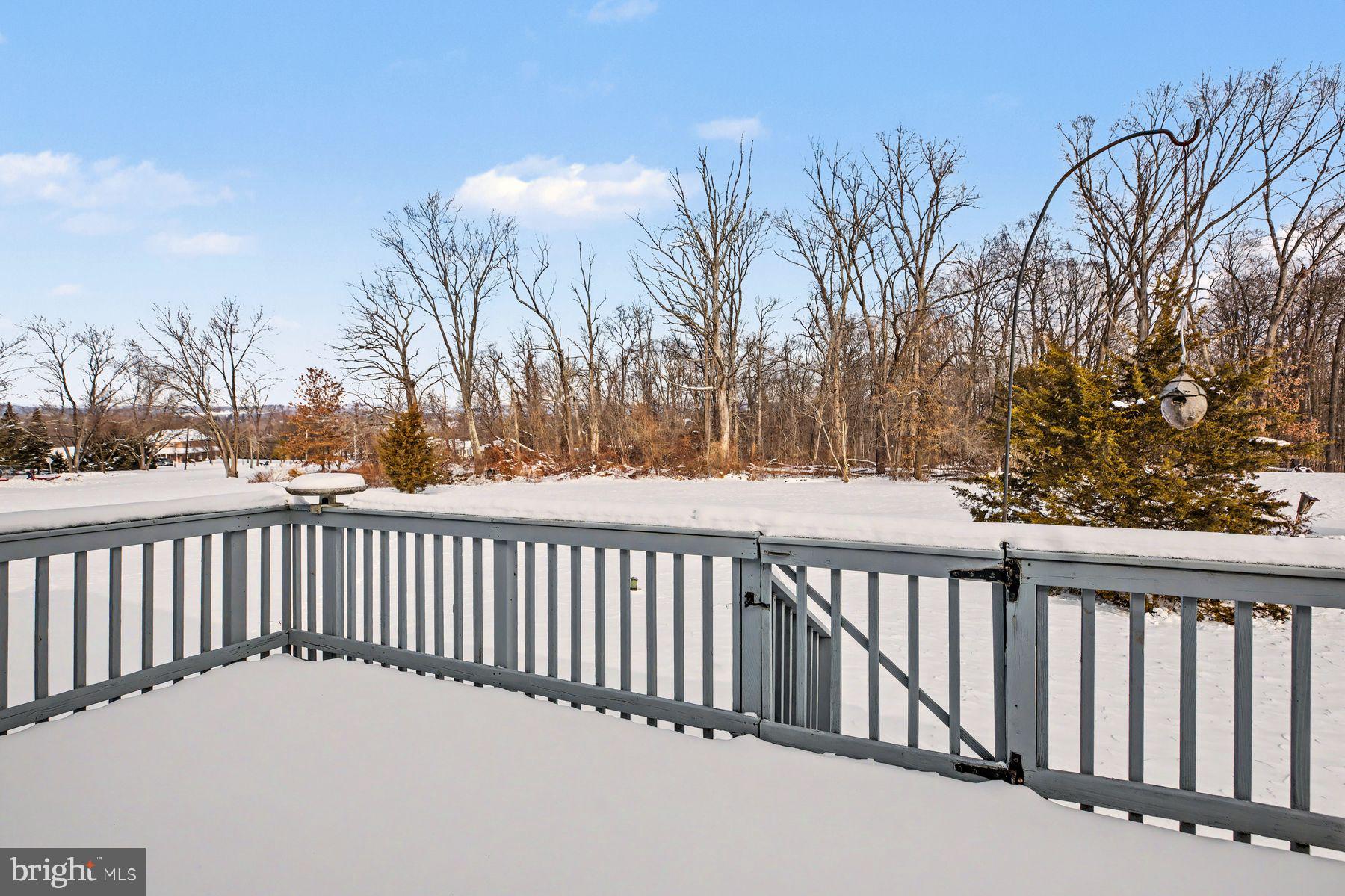 3702 Kings Road Pennsburg, PA 18073 - Photo 16 of 36 Back deck