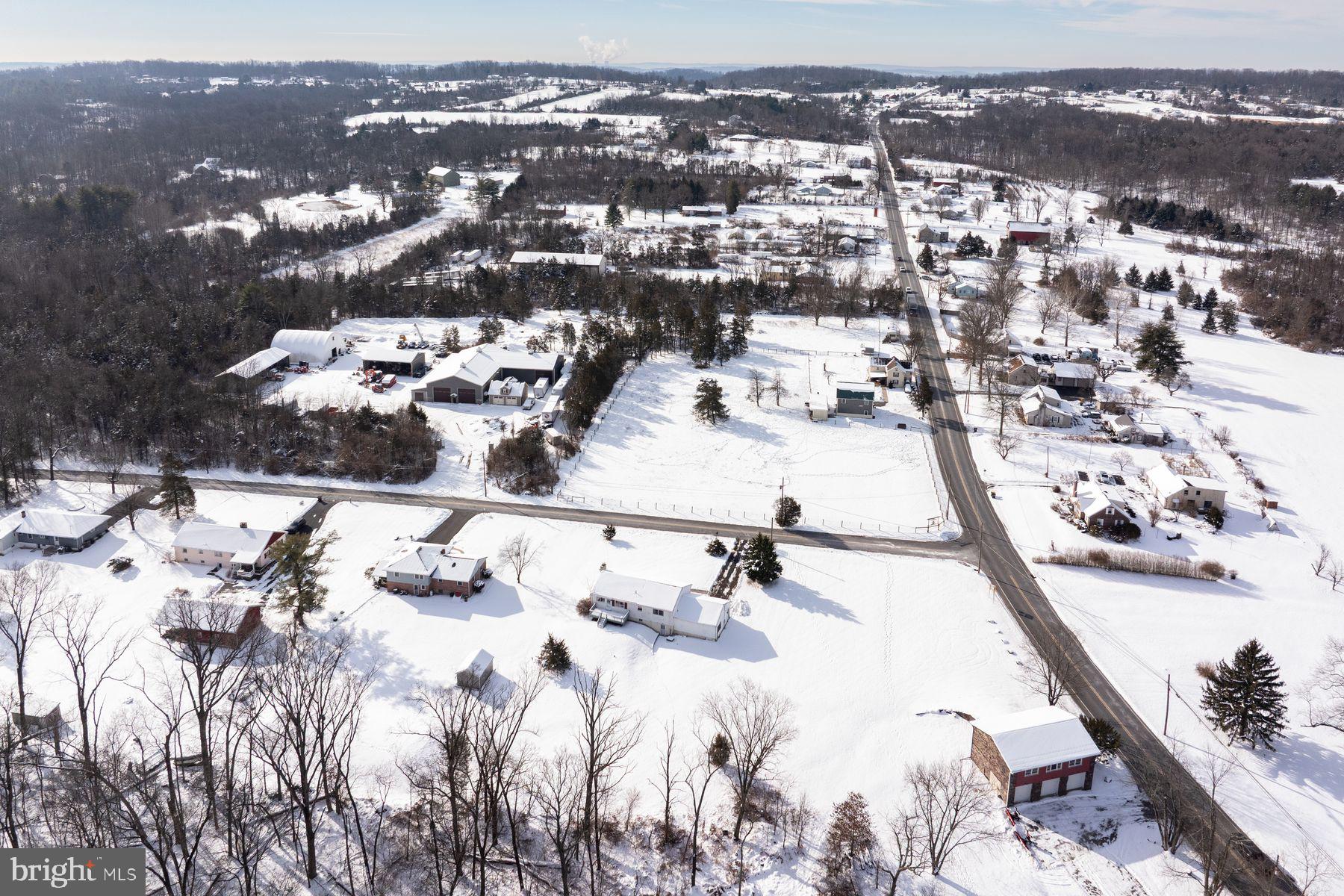 3702 Kings Road Pennsburg, PA 18073 - Photo 7 of 36