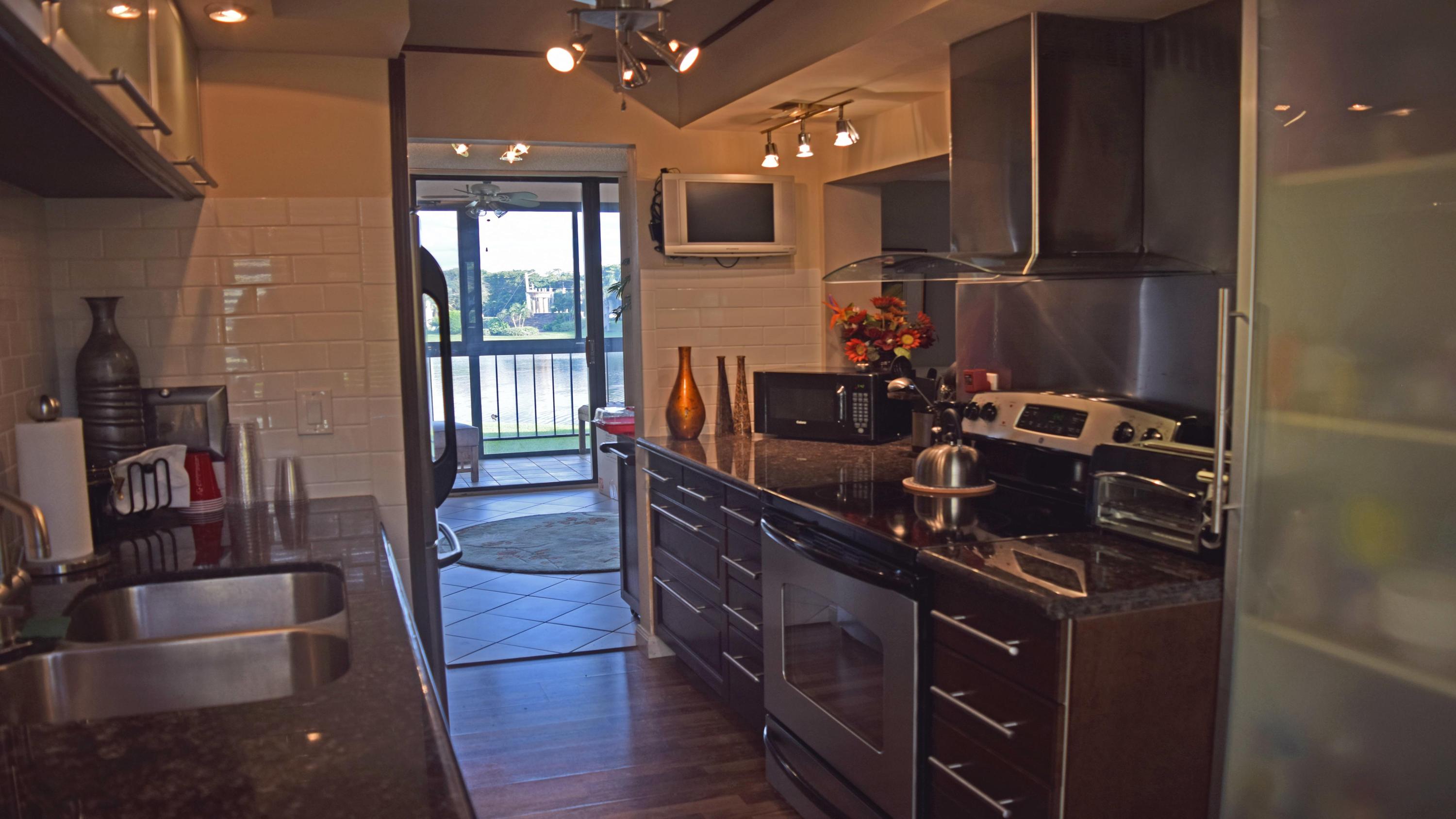 3604 Bridgewood Drive, Unit 3604 Boca Raton, FL 33434 - Photo 3 of 15 kitchen (2)