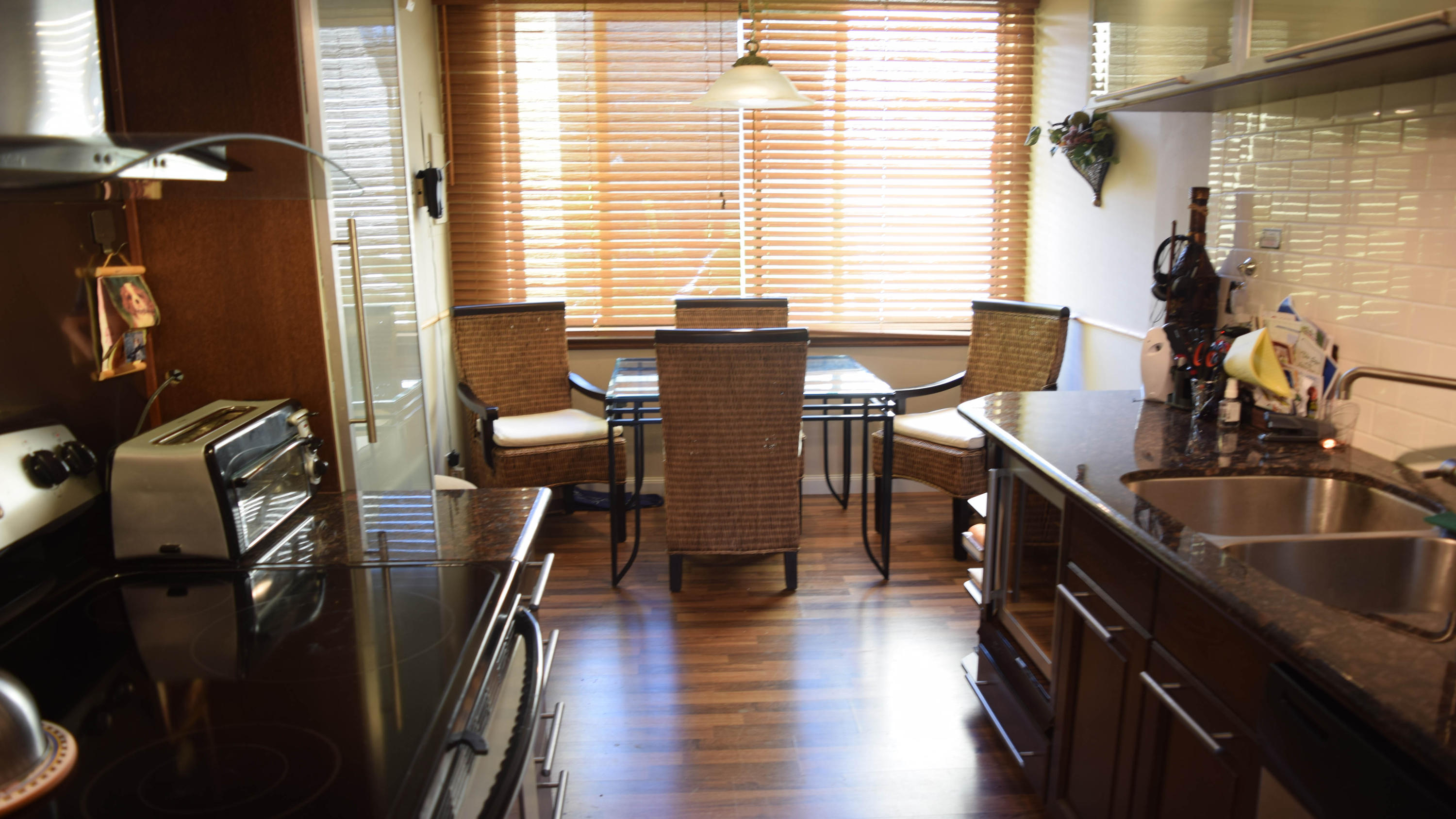 3604 Bridgewood Drive, Unit 3604 Boca Raton, FL 33434 - Photo 4 of 15 kitchen