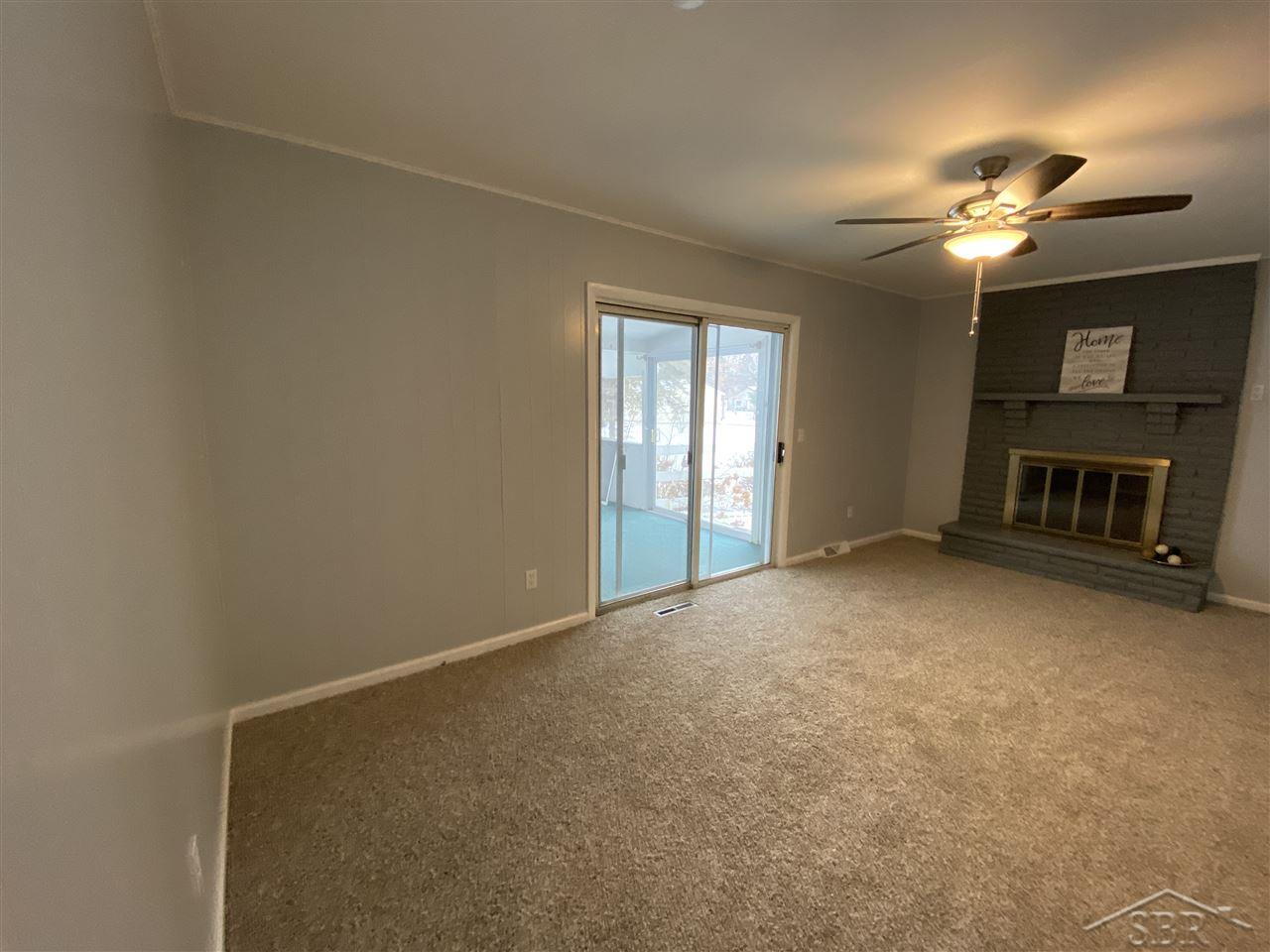 900 South Miller Road Saginaw, MI 48609 - Photo 14 of 35 50003637-13.JPG