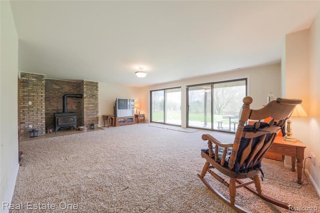 10696 Marshall Road South Lyon, MI 48178 - Photo 25 of 44 10696 Marshall 25.jpg