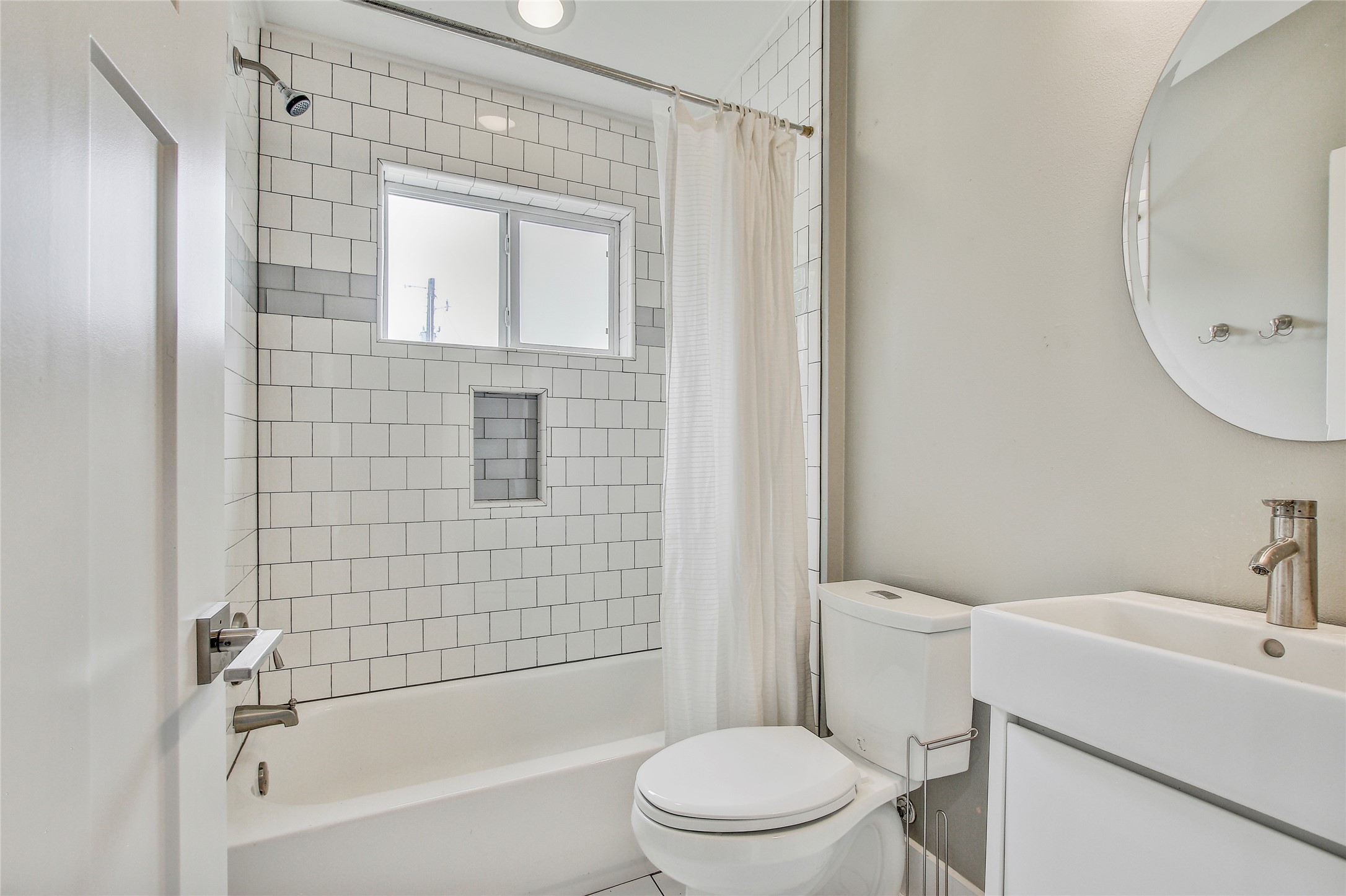 5109 Lott Avenue, Unit AA Austin, TX 78721 - Photo 26 of 33