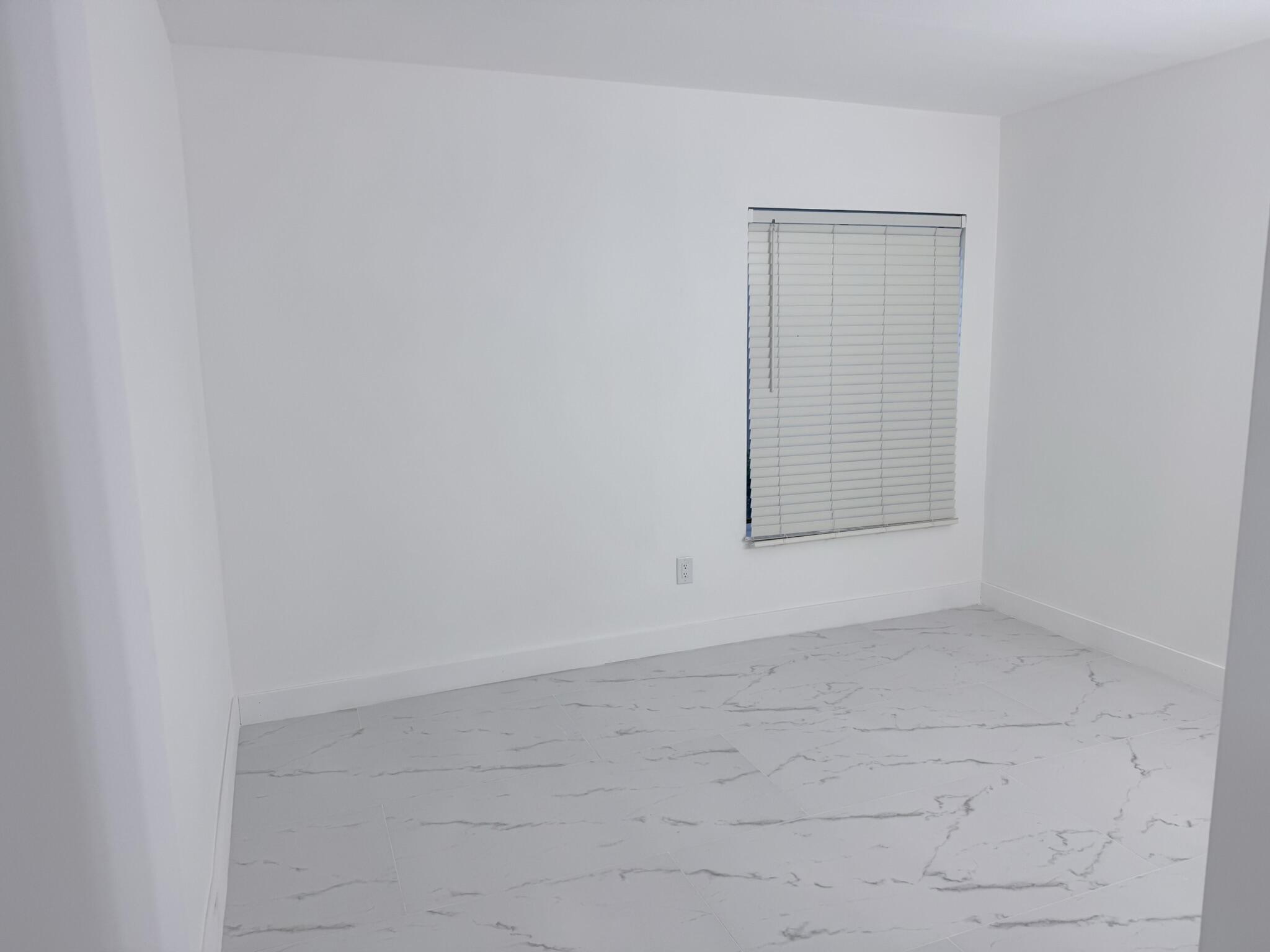 300 East Club Circle, Unit 107 Boca Raton, FL 33487 - Photo 10 of 16 2nd bedroom