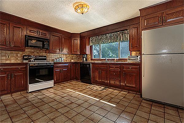 20 Langley Road Arlington, MA 02474 - Photo 11 of 23