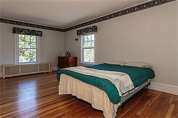 20 Langley Road Arlington, MA 02474 - Photo 16 of 23