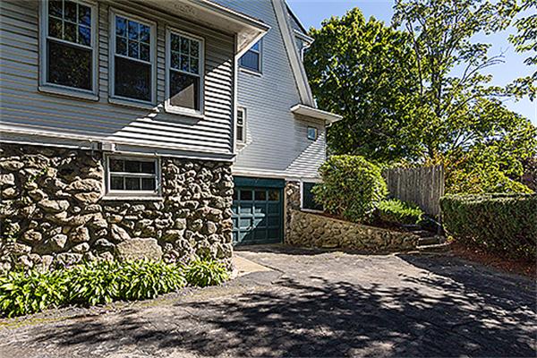 20 Langley Road Arlington, MA 02474 - Photo 21 of 23