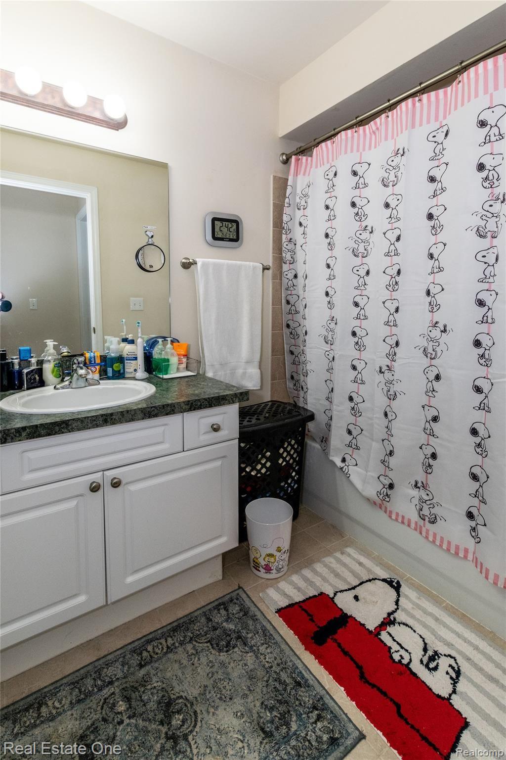 3531 Oakmonte Boulevard Rochester, MI 48306 - Photo 17 of 25 3531OakmonteBlvd-19.jpg