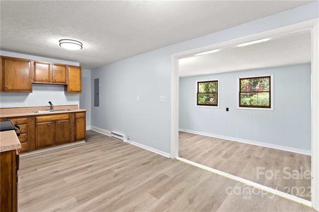 18 Cisco Road Asheville, NC 28805 - Photo 6 of 23 Gallery Image 6