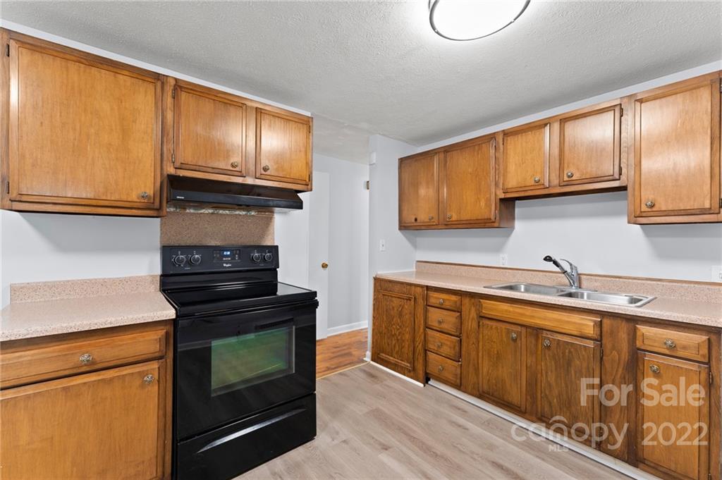 18 Cisco Road Asheville, NC 28805 - Photo 9 of 23 Gallery Image 9