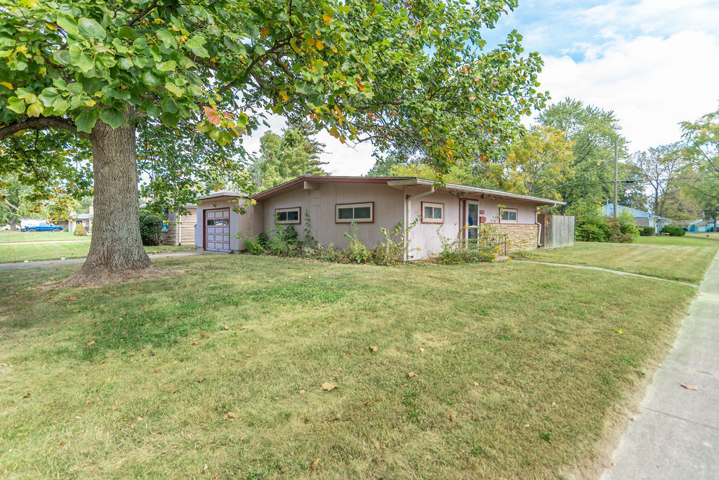 1530 Section Street Plainfield, IN 46168 - Photo 2 of 20