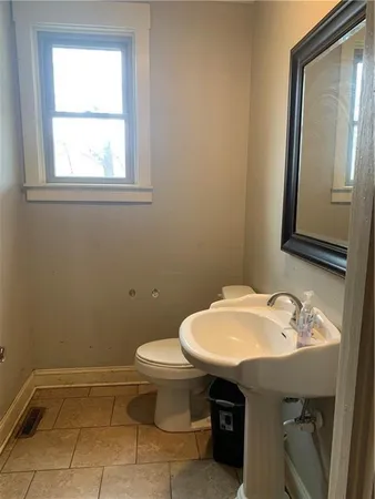 $260,000 | 207 Broad Street, Warrensburg, MO 64093