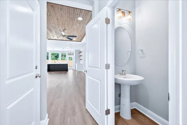 $426,512 | 3737 Meadow Vista Ln., Tallahassee, FL 32308