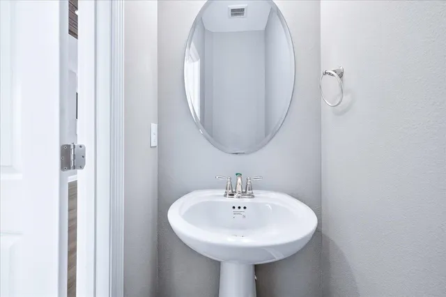 $426,512 | 3737 Meadow Vista Ln., Tallahassee, FL 32308