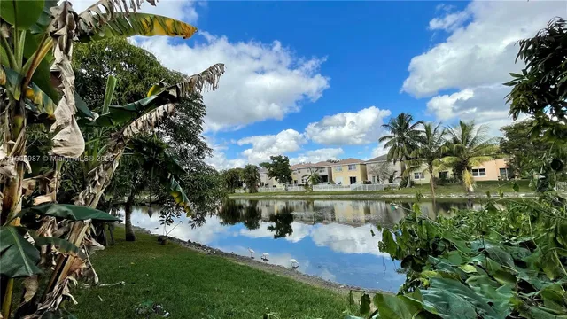 a view of outdoor space yard and patio
