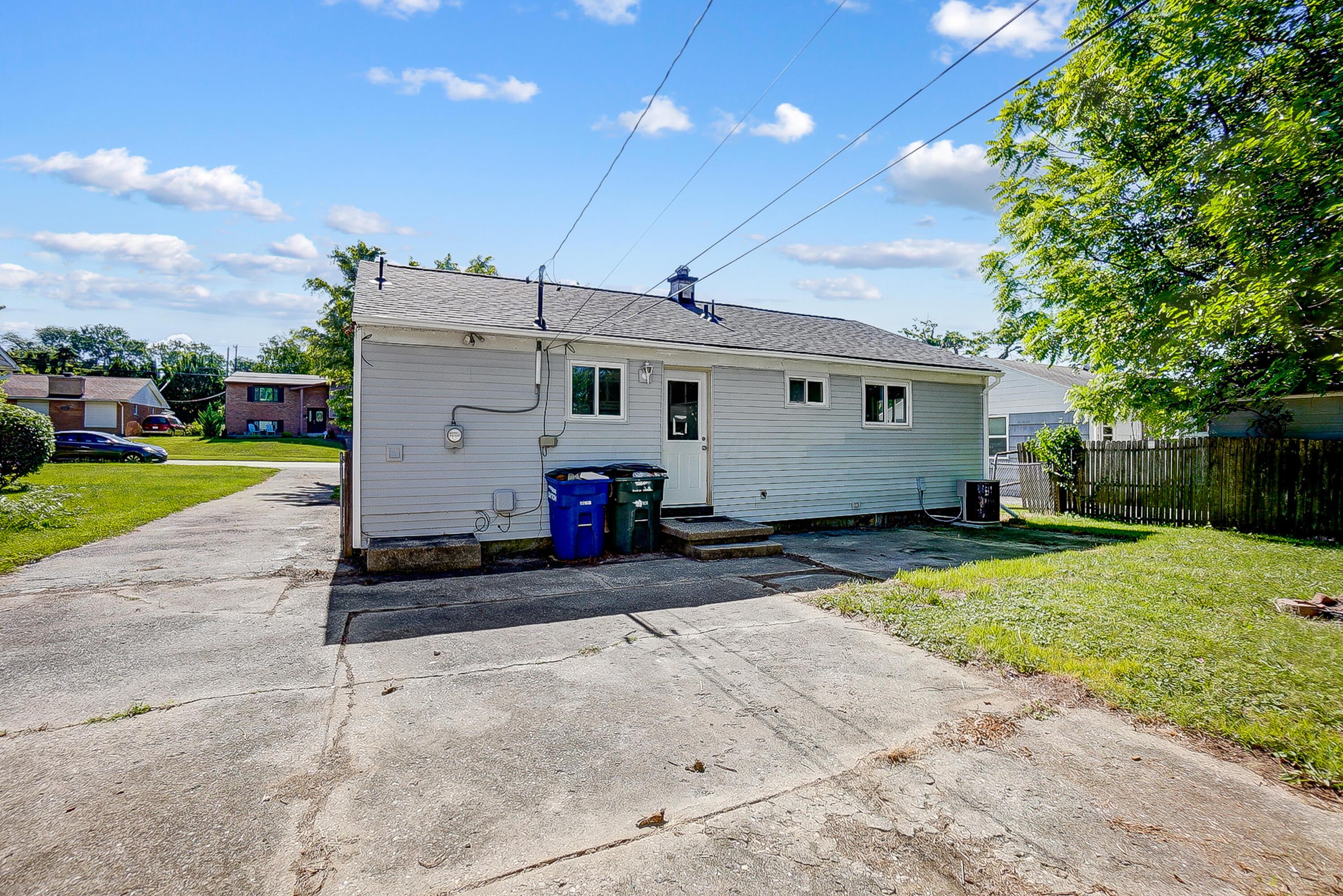 1589 Spaulding Road Dayton, OH 45432 - Photo 22 of 28 022