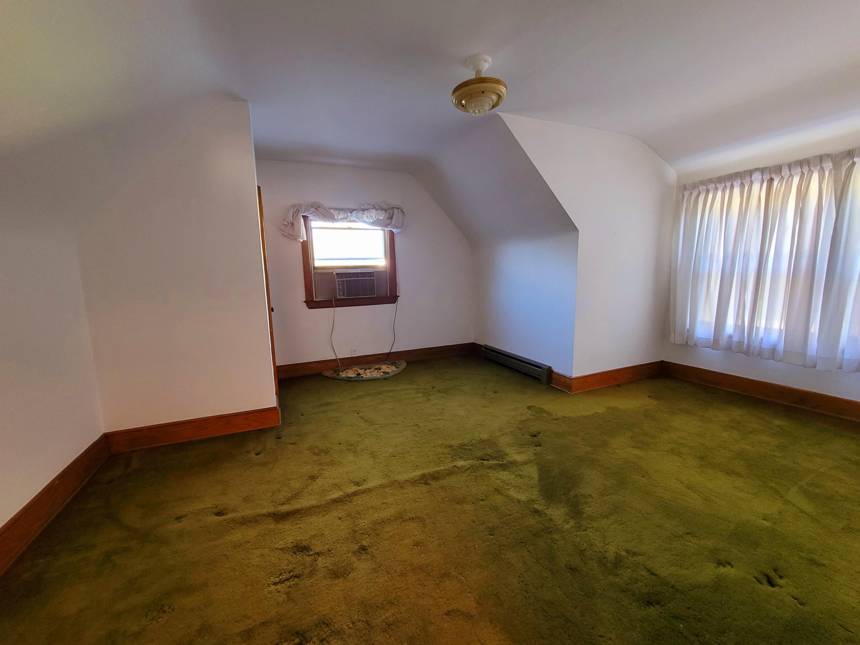 306 Fox Town Road Clintwood, VA 24228 - Photo 22 of 33 20210501_191605