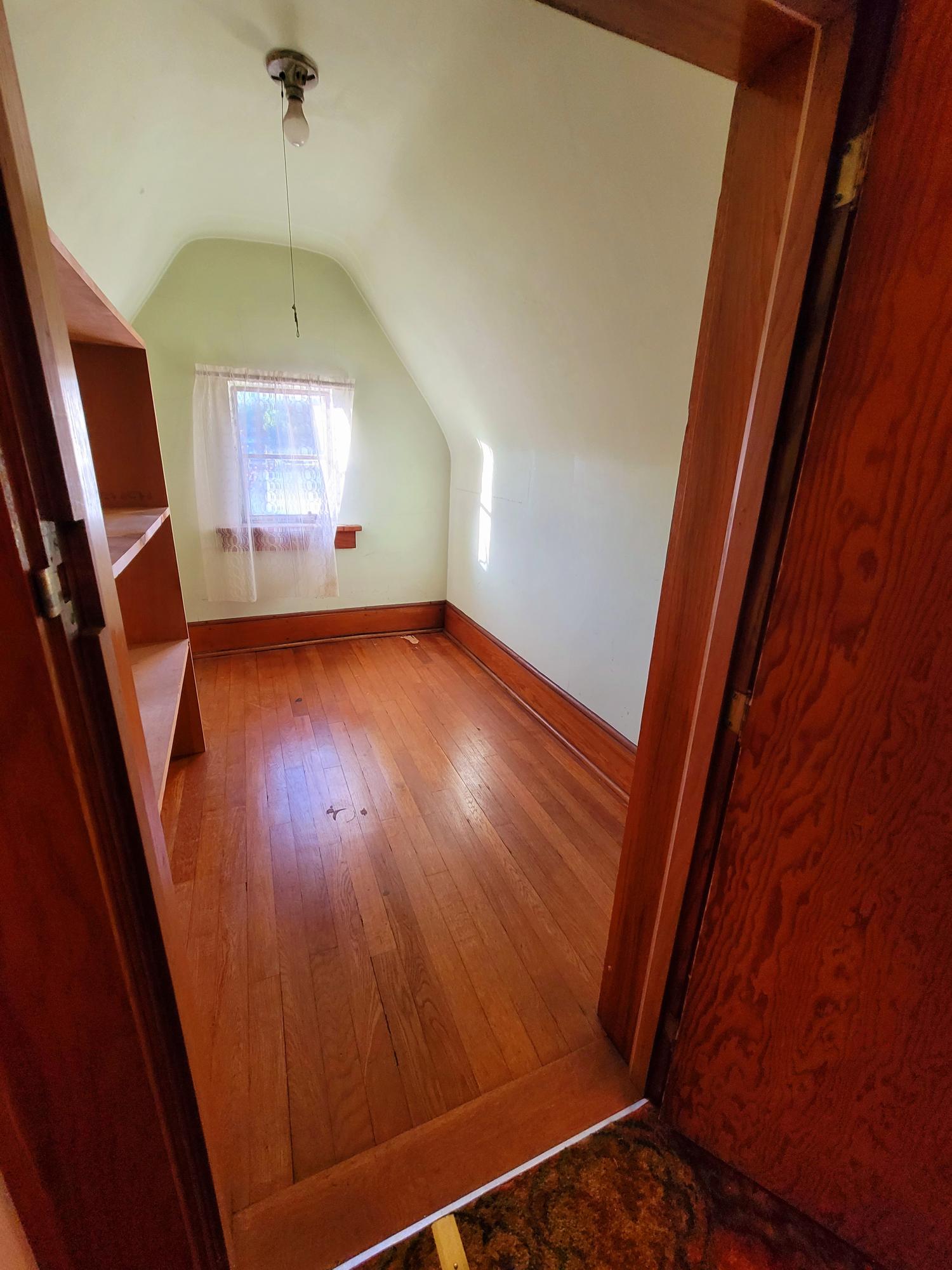 306 Fox Town Road Clintwood, VA 24228 - Photo 25 of 33 20210501_191547